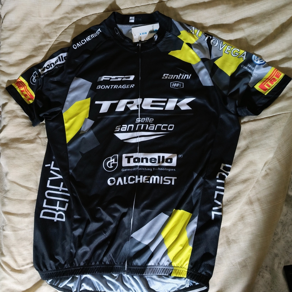 Santini Men's Black and Yellow Cycling Jersey